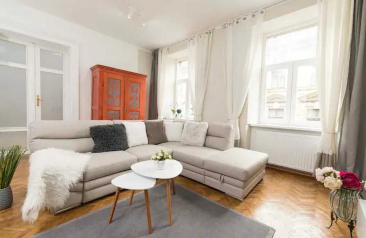 Charming Apartament City Center Timisoara Exterior foto